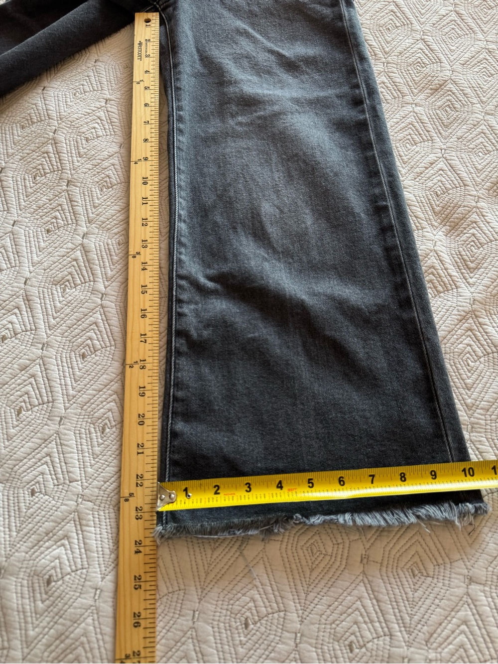 PAIGE Anessa Petite Wide Leg high Rise Raw Hem In Black Lotus Wash Jean Size 26 - Picture 10 of 16